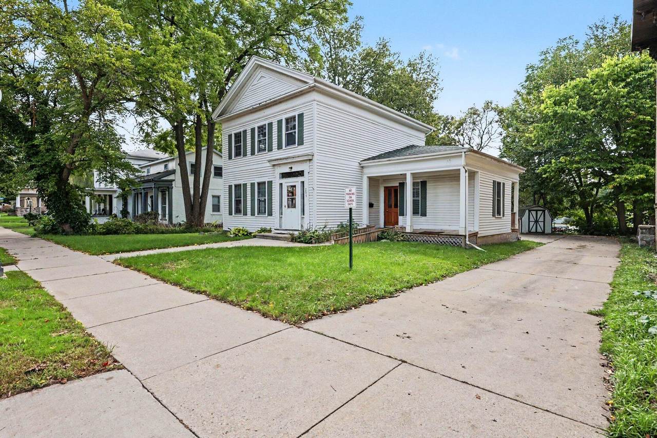 201 Main Street - Photo 1