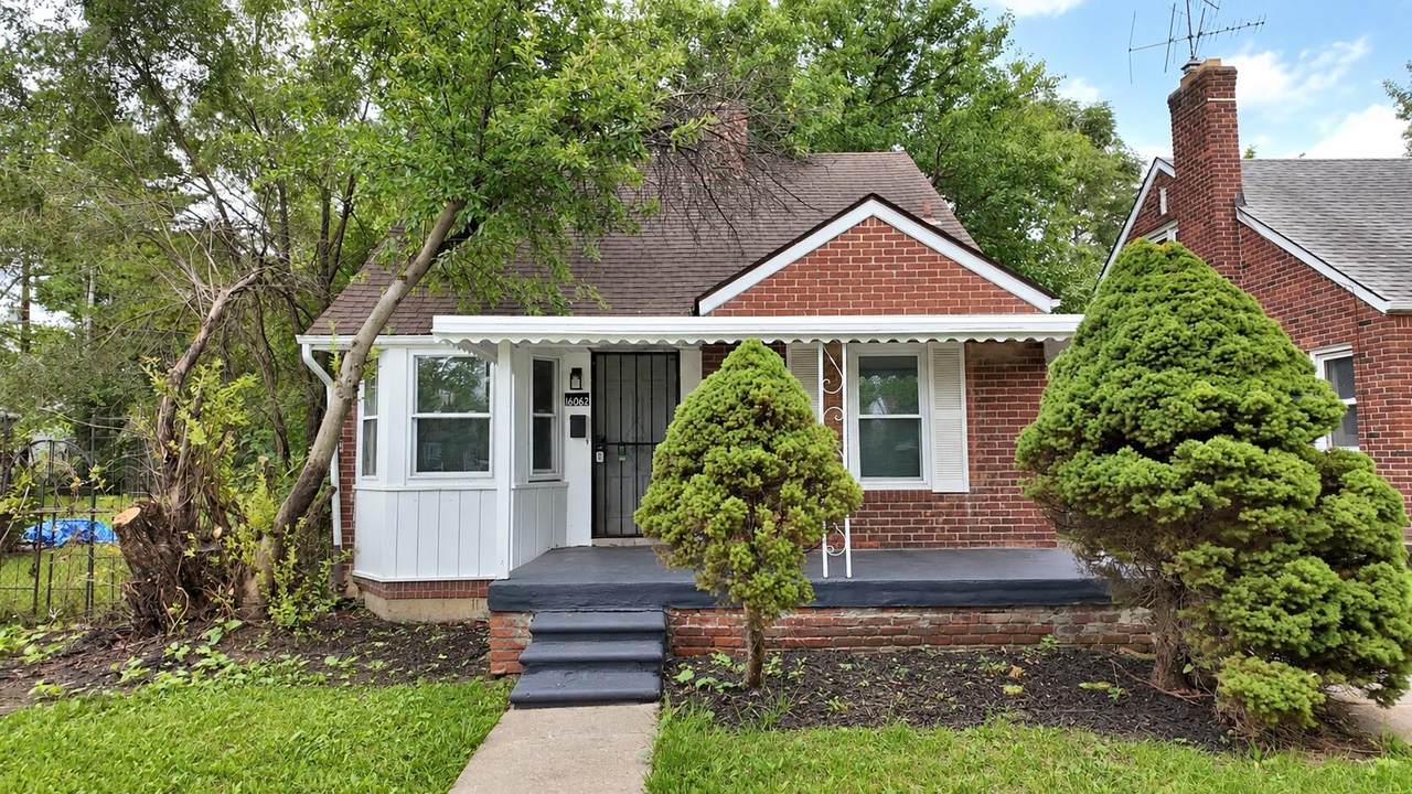 16062 Carlisle Street - Photo 1