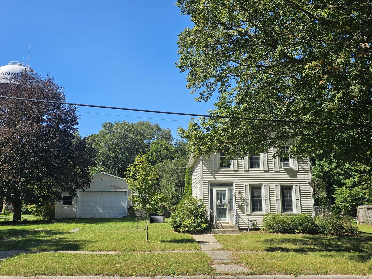 417 Moccasin Street - Photo 1