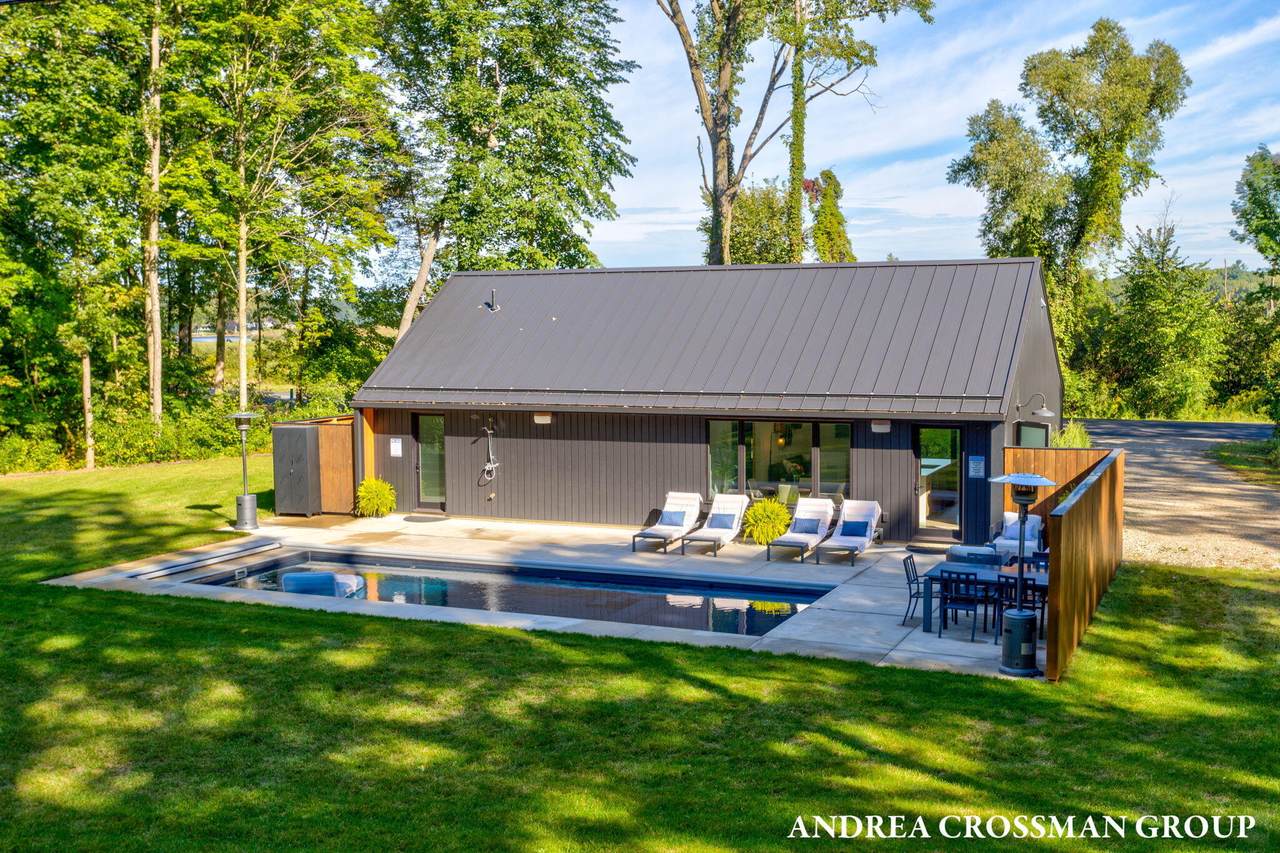 6346 Riverside Road - Photo 1