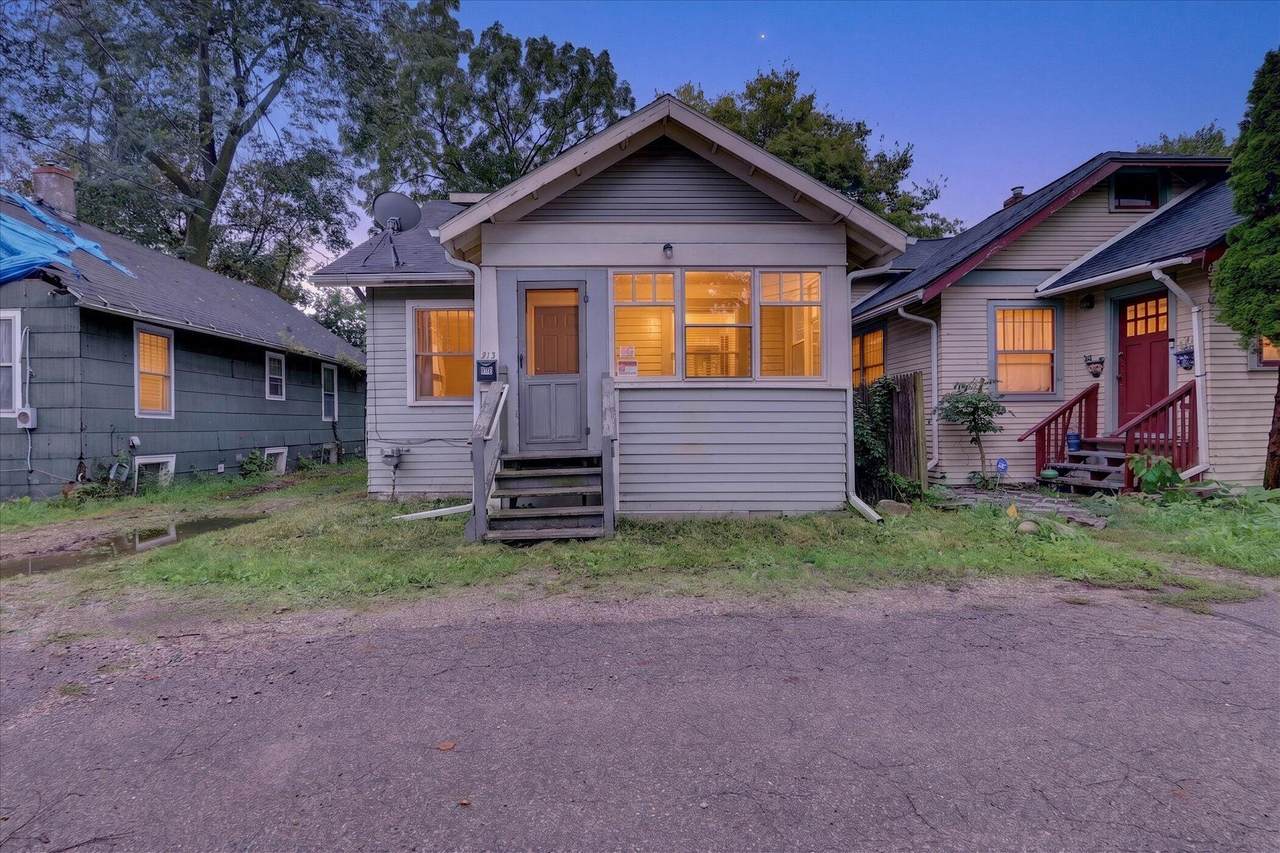 813 Hoffman Court - Photo 1