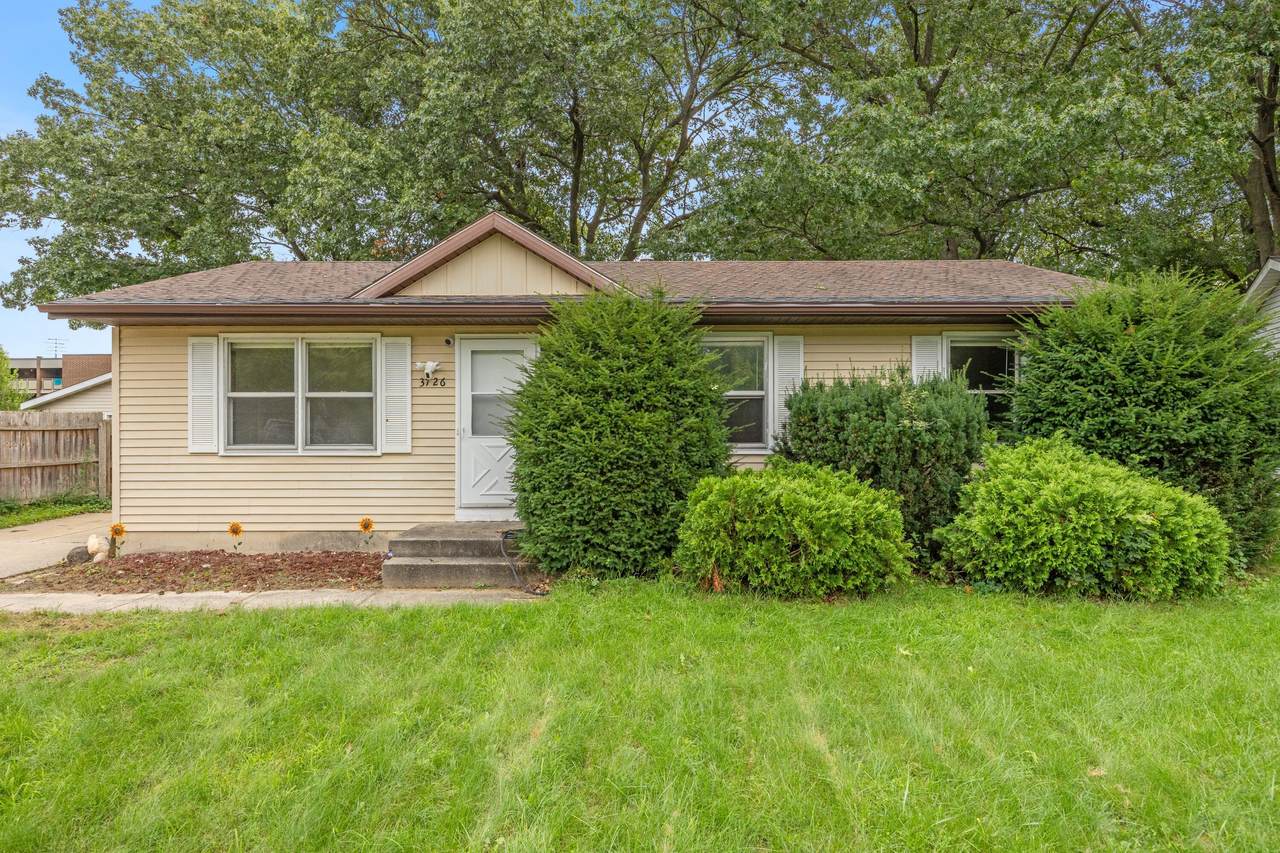 3726 Bluebird Avenue - Photo 1