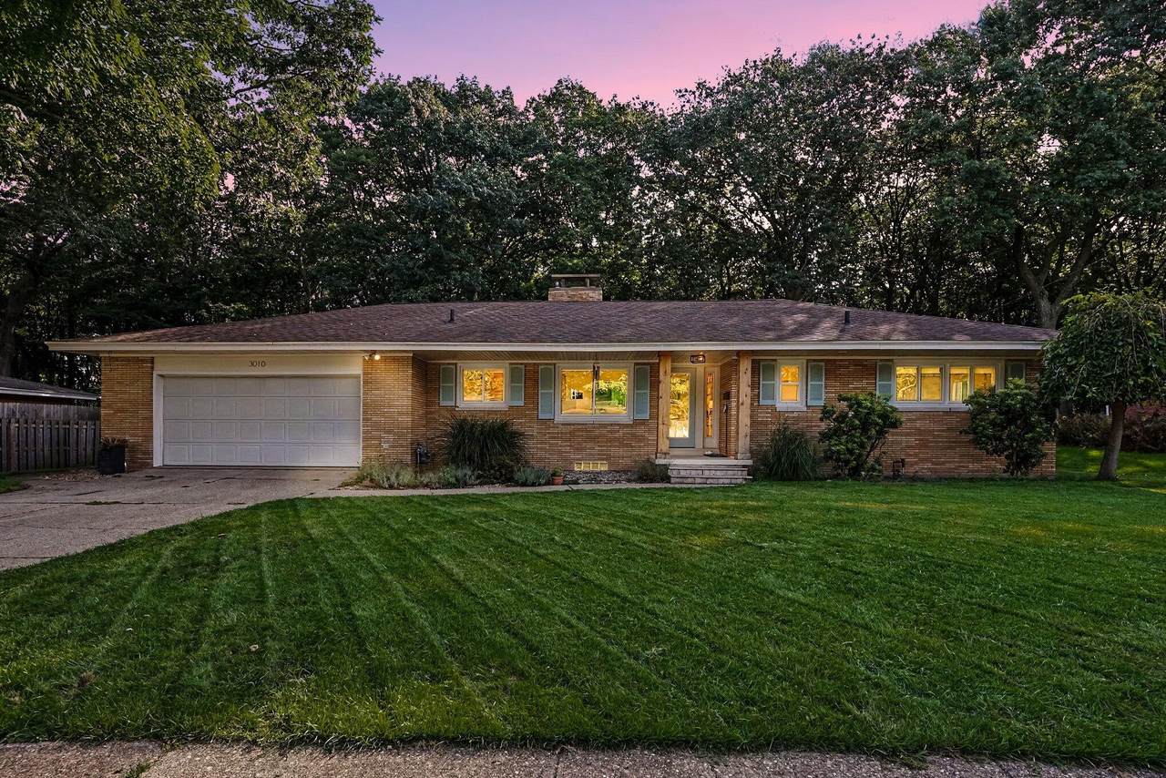 3010 Country Club Drive - Photo 1