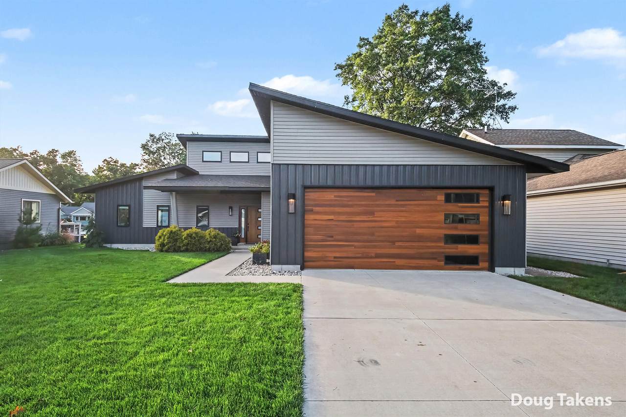 8245 Indian Shores Drive - Photo 1