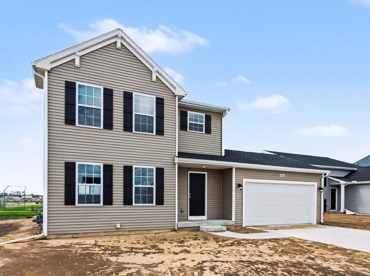 1127 Grosvenor Drive - Photo 1