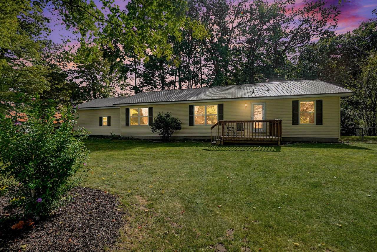 5565 Cozy Point Drive - Photo 1