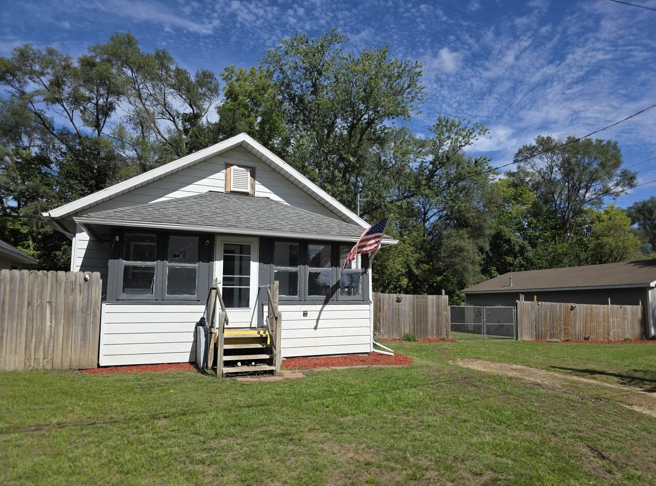 237 Cohasset Avenue - Photo 1