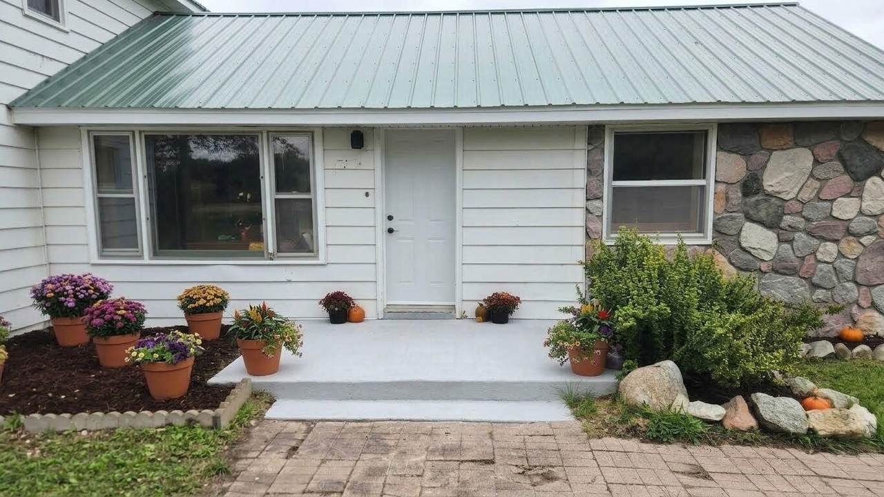 3252 Pine River Road - Photo 1