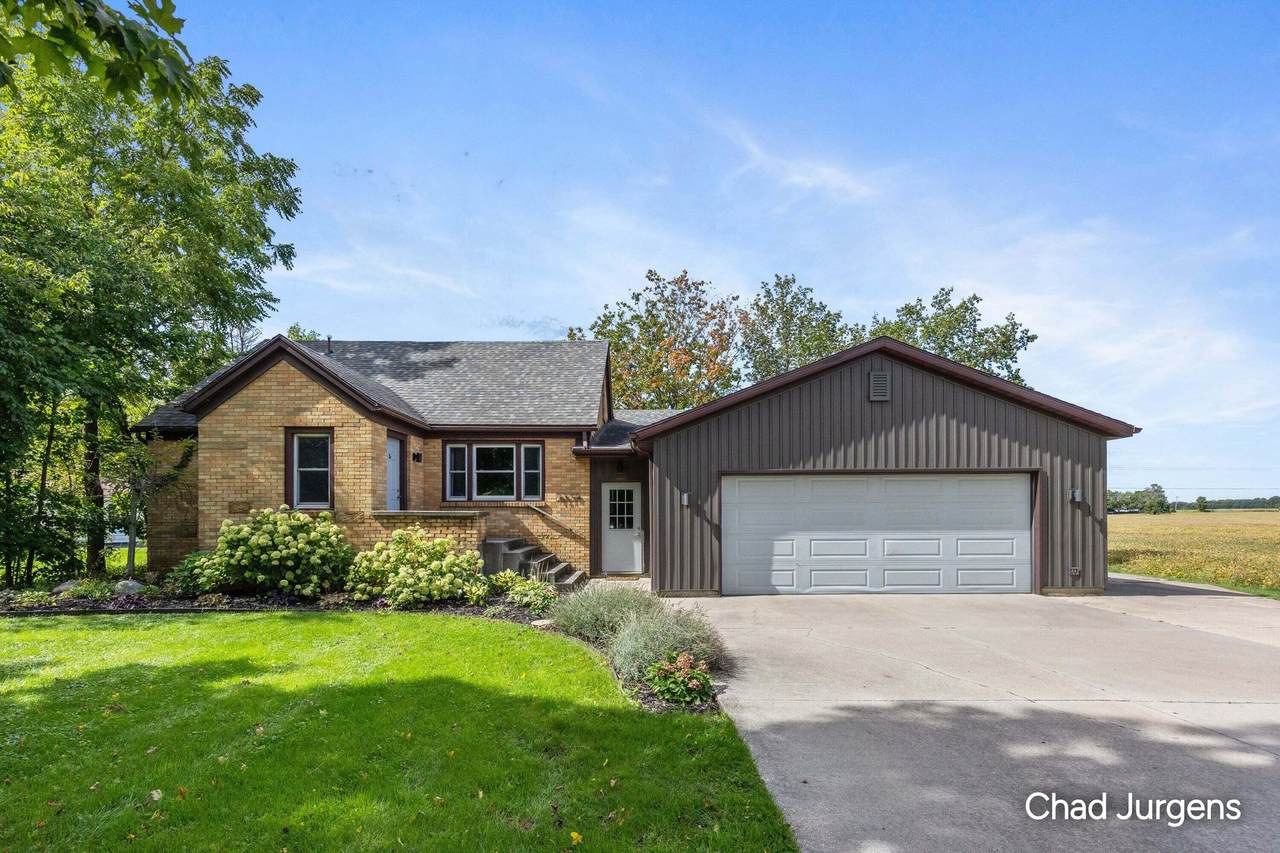 9379 Kalamazoo Avenue - Photo 1
