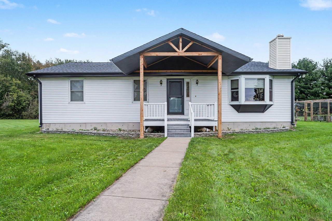 3532 Xy Avenue - Photo 1