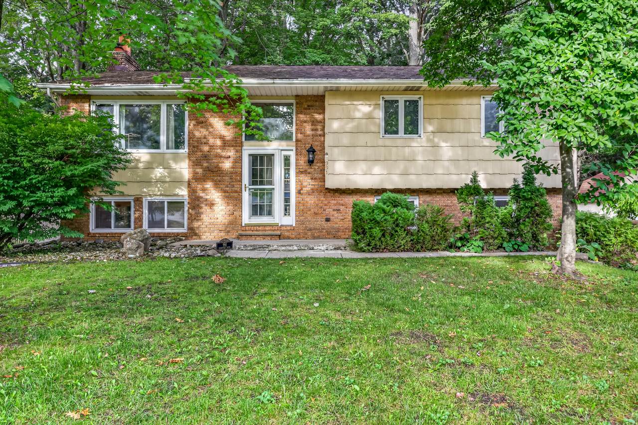 991 Cheboygan Drive - Photo 1