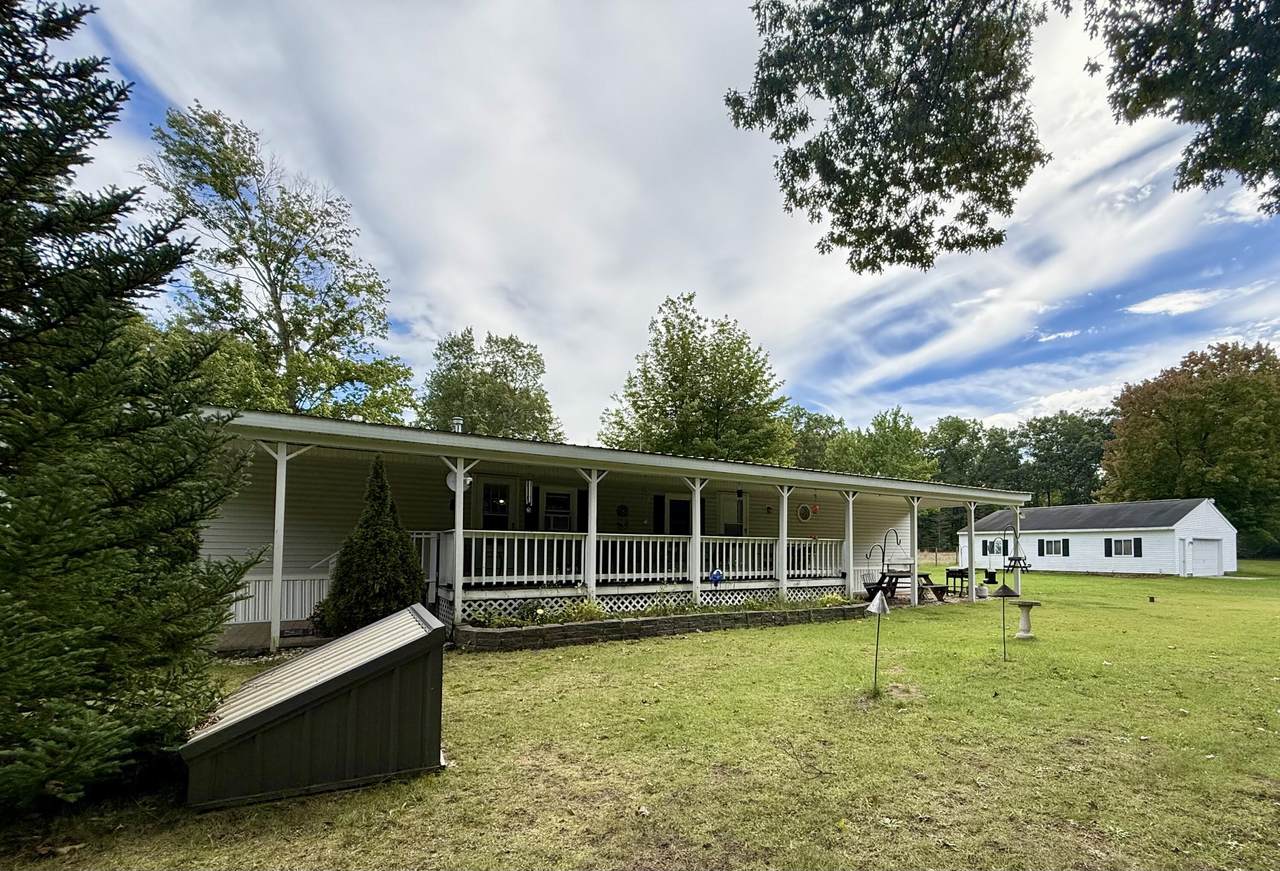 9273 U.S. 10 - Photo 1