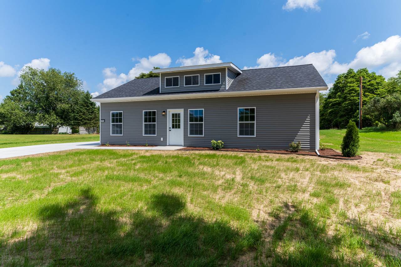 201 Worden Street - Photo 1