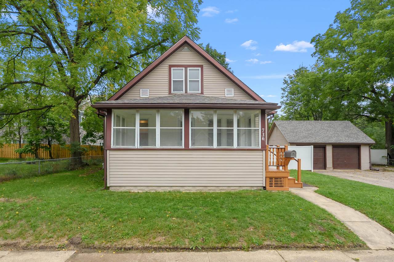 736 Hutchinson Street - Photo 1