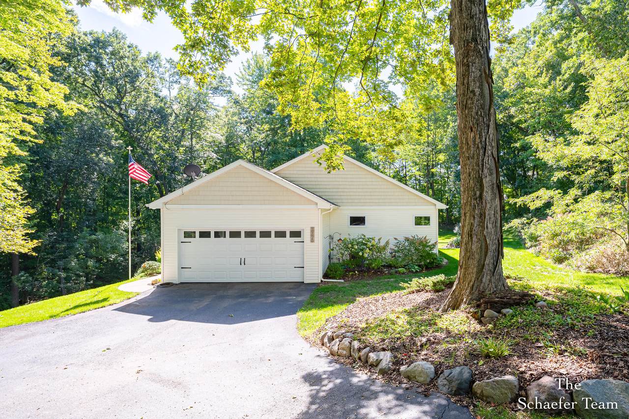 10920 Foreman Street - Photo 1