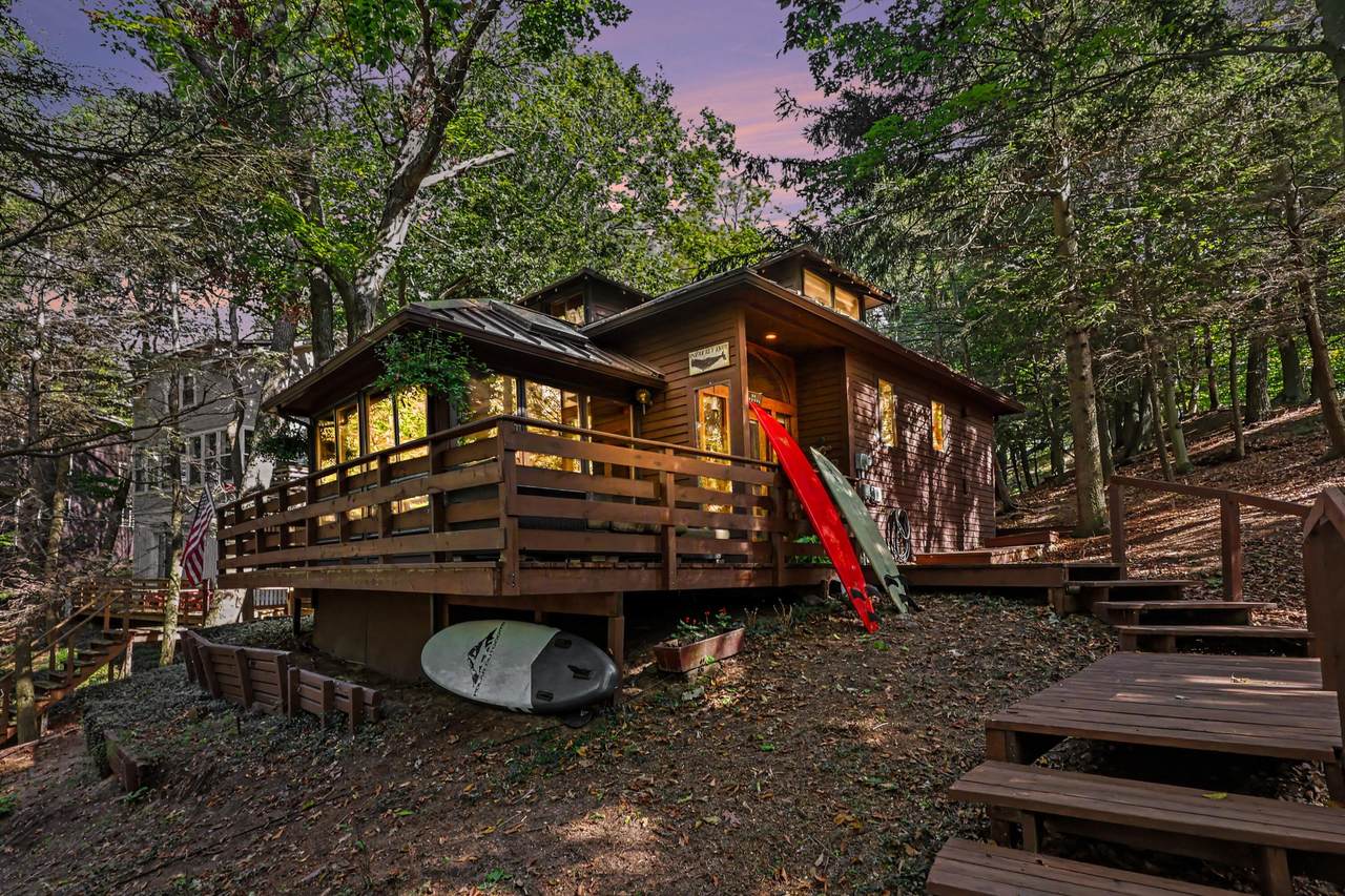 20 Crescent Hill - Photo 1