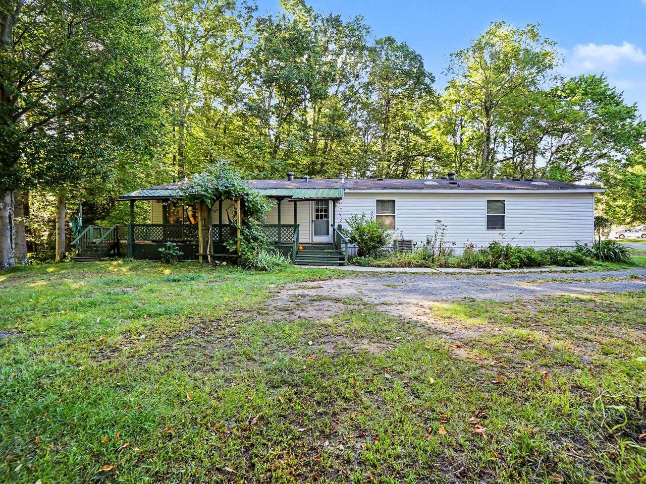 1084 Brandy Lane - Photo 1