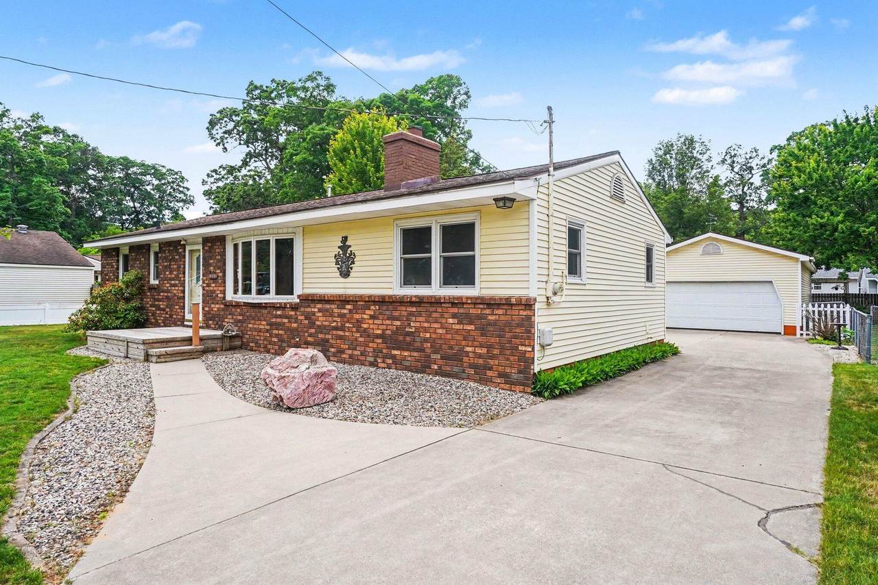 1605 Hansen Street - Photo 1