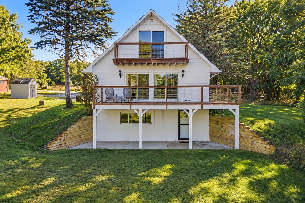 1759 Lakeshore Road - Photo 1