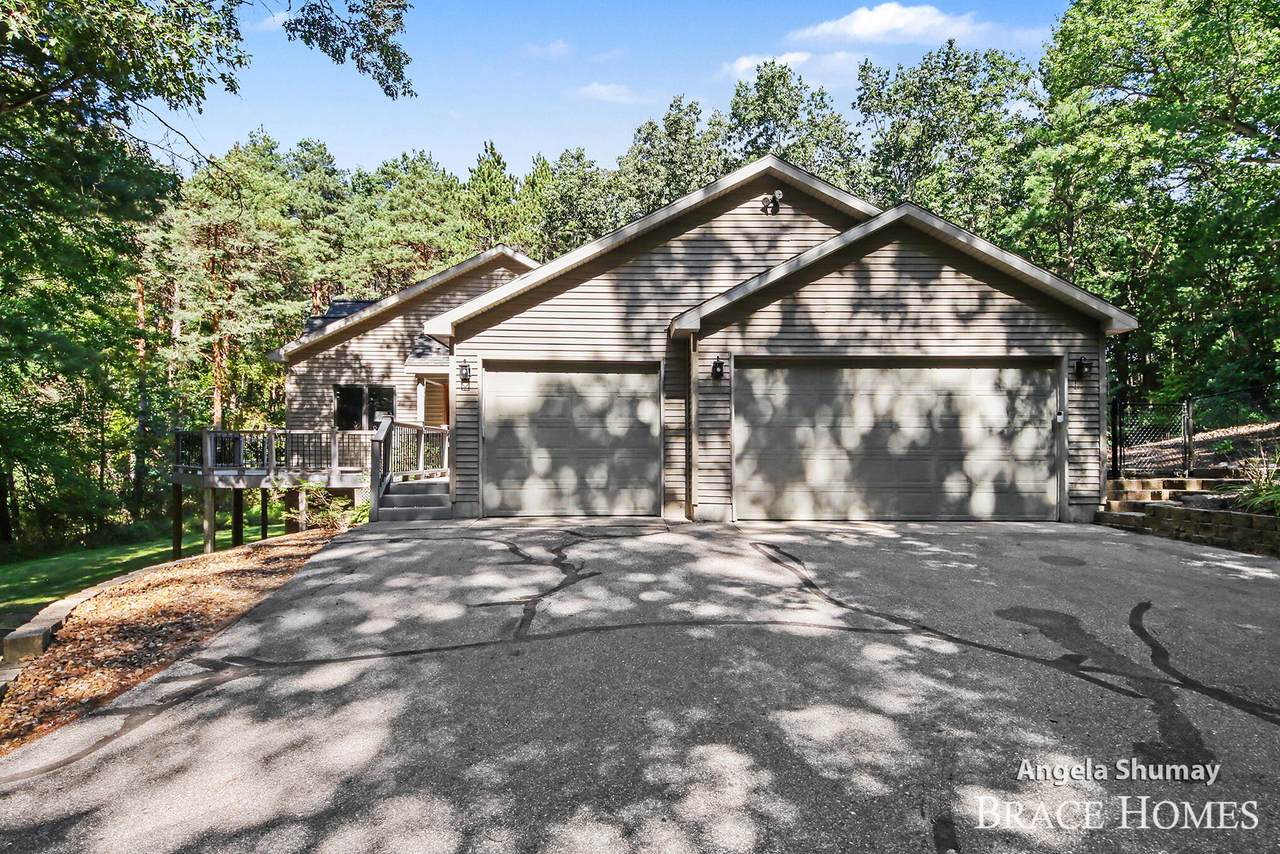 4661 Windcliff Drive - Photo 1