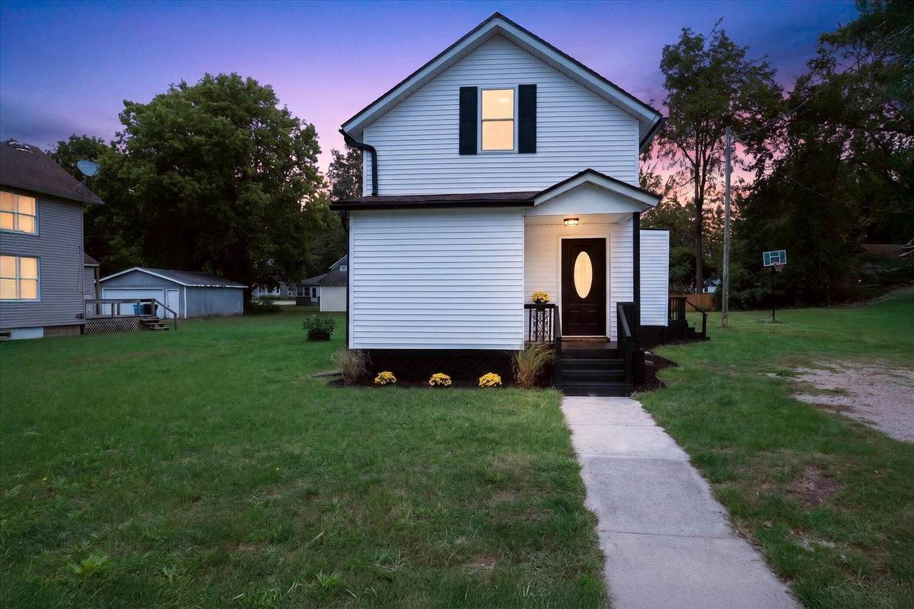 1015 5th Street - Photo 1