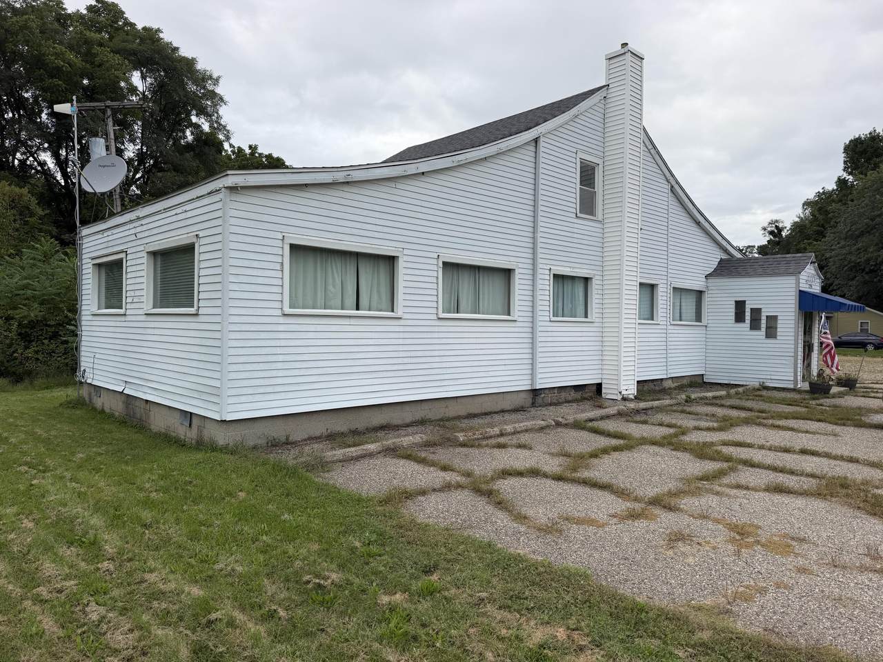 12394 Riverside Drive - Photo 1