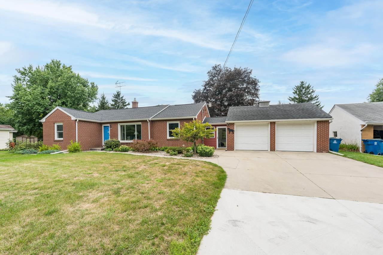 1715 Nichols Road - Photo 1