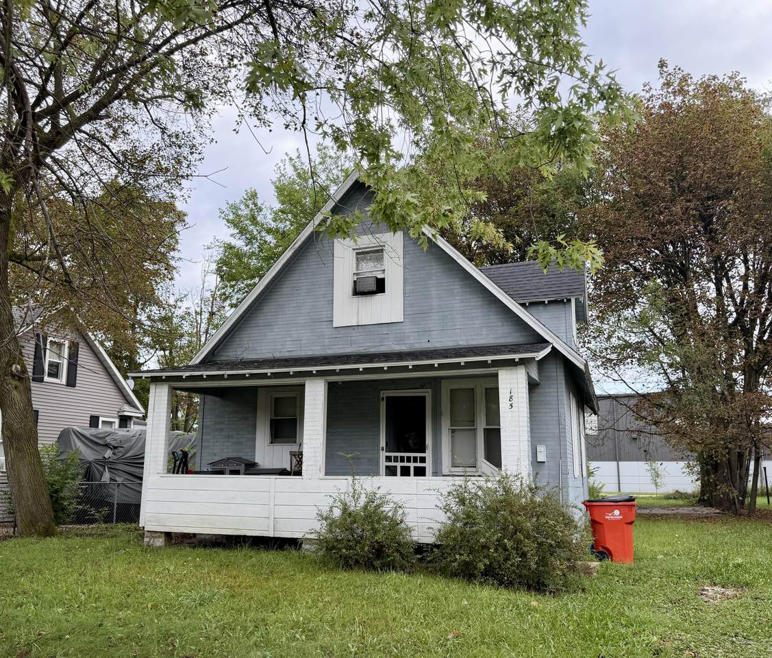 185 Hastings Avenue - Photo 1