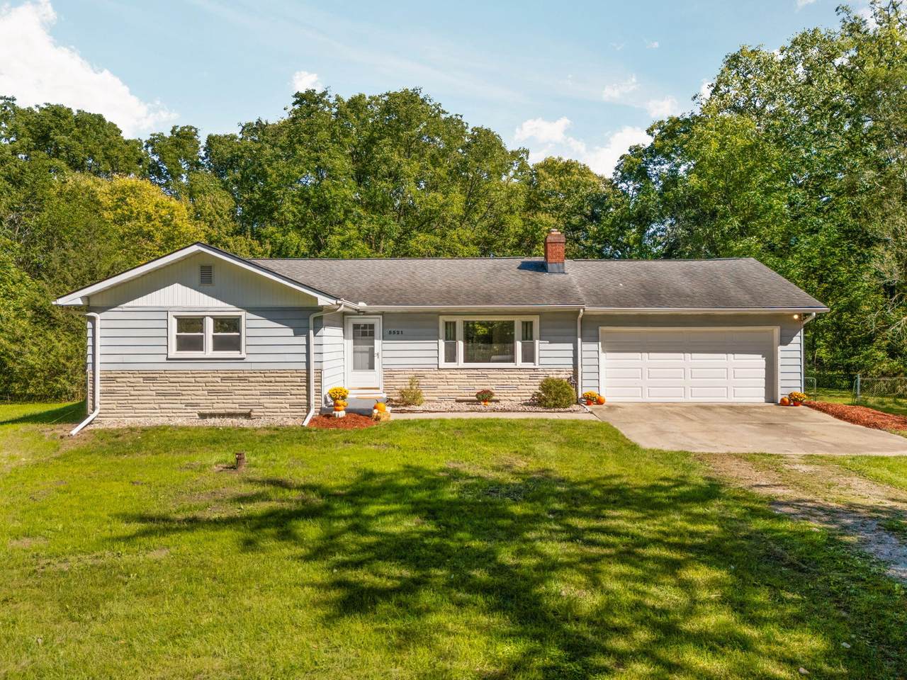 5521 Tuttle Hill Road - Photo 1