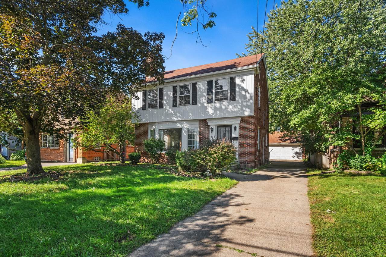2055 Godwin Avenue - Photo 1