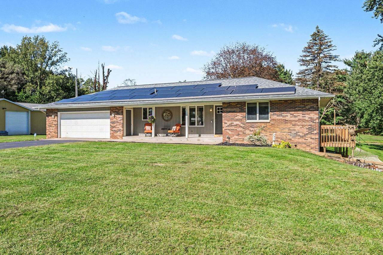 5593 Tu Avenue - Photo 1