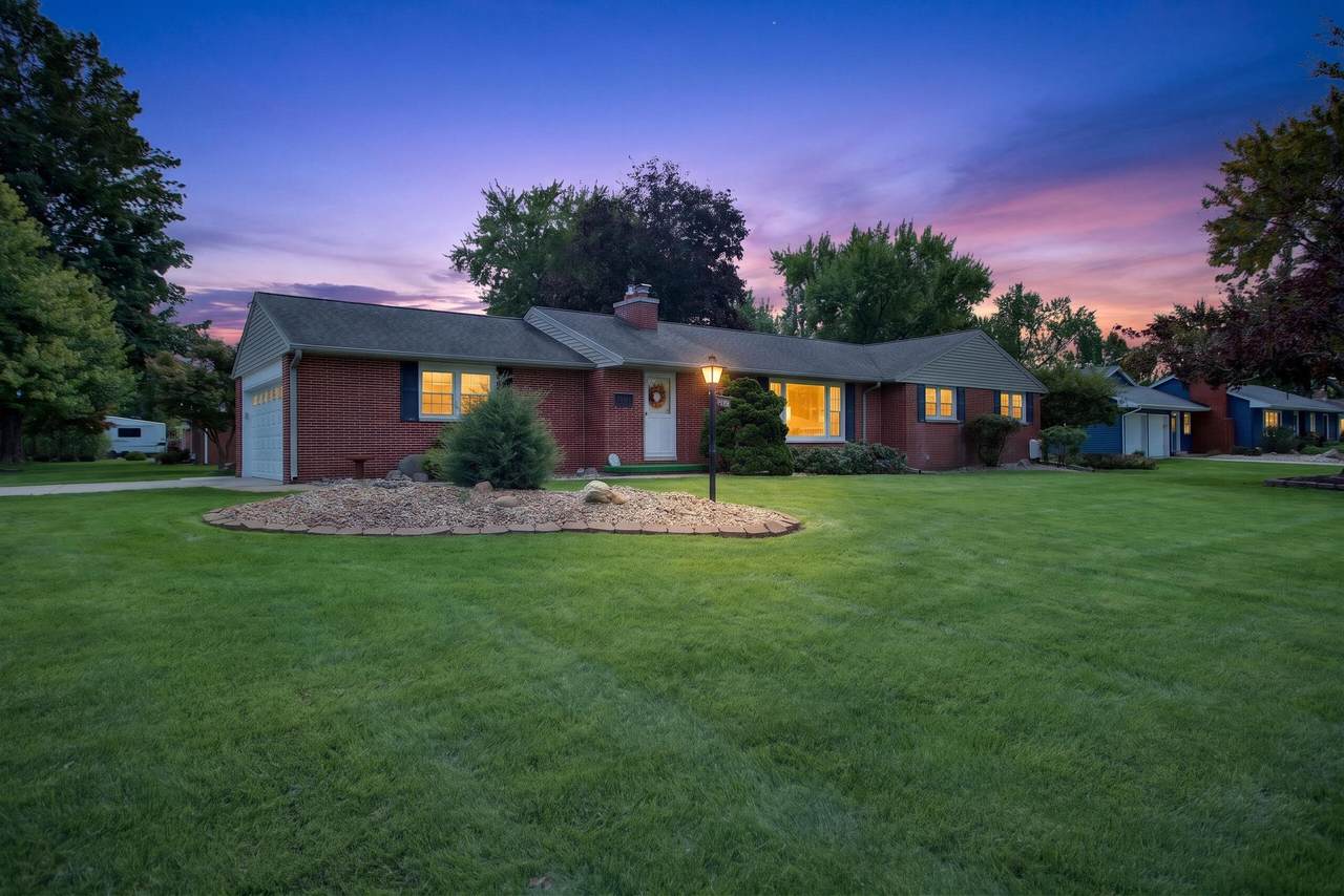 903 Thorntree Boulevard - Photo 1
