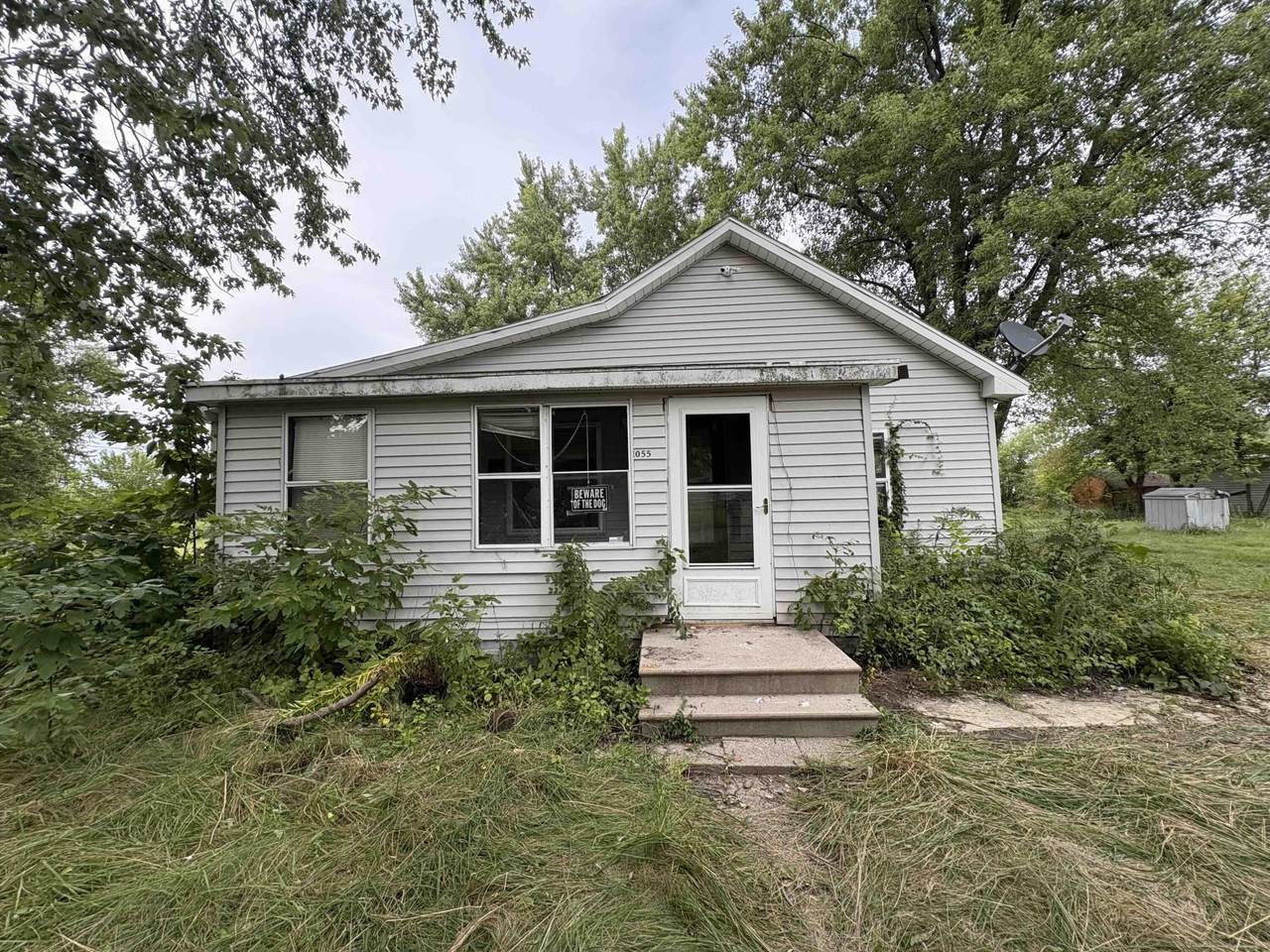 1055 Hall Street - Photo 1