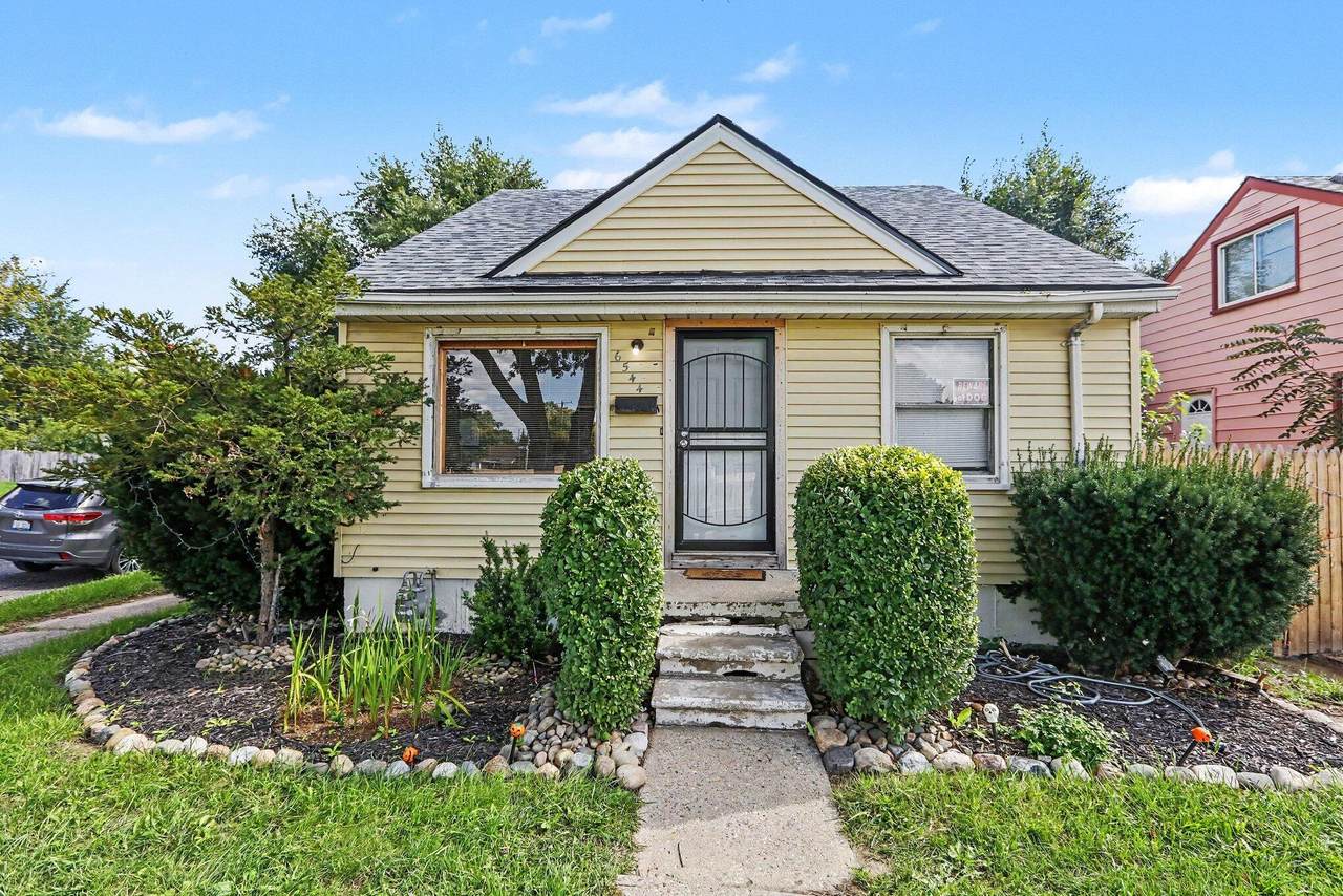 6544 Southfield Freeway - Photo 1