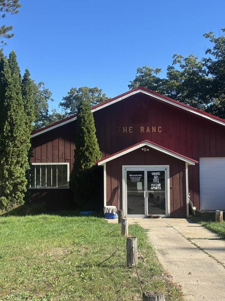 9051 Woodbridge Avenue - Photo 1