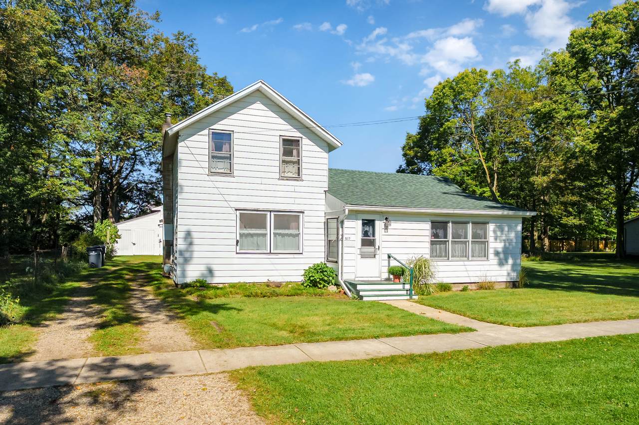 527 Osterhout Street - Photo 1