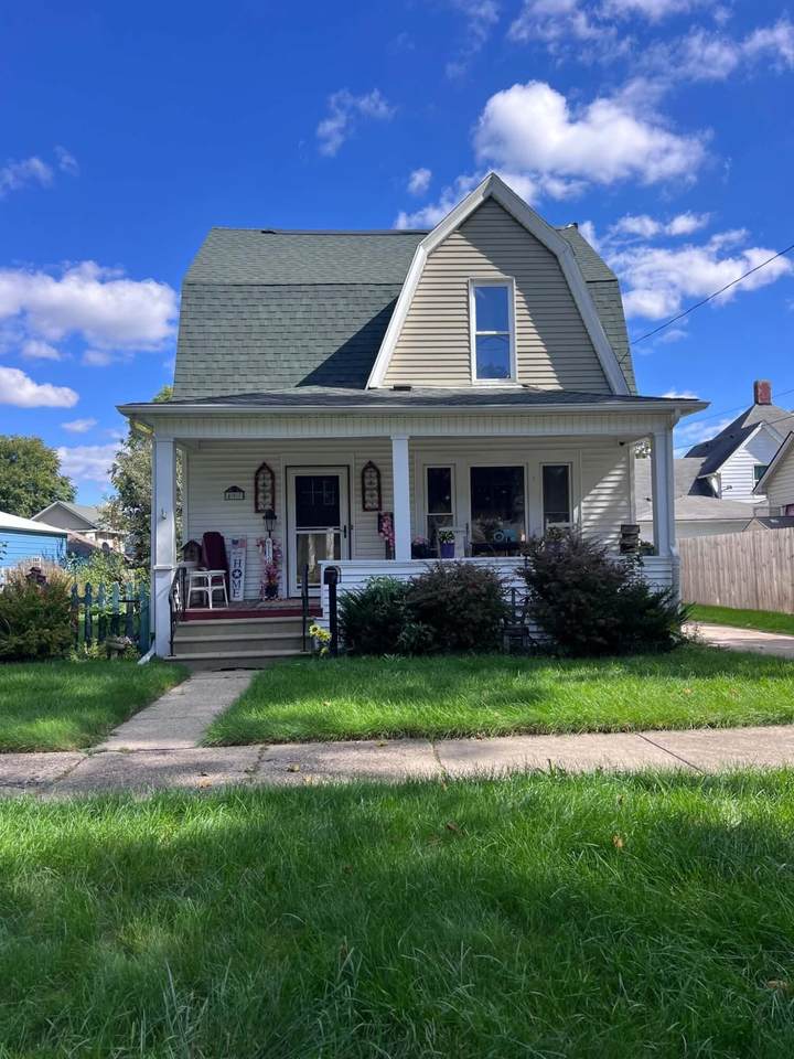 407 Webster Street - Photo 1