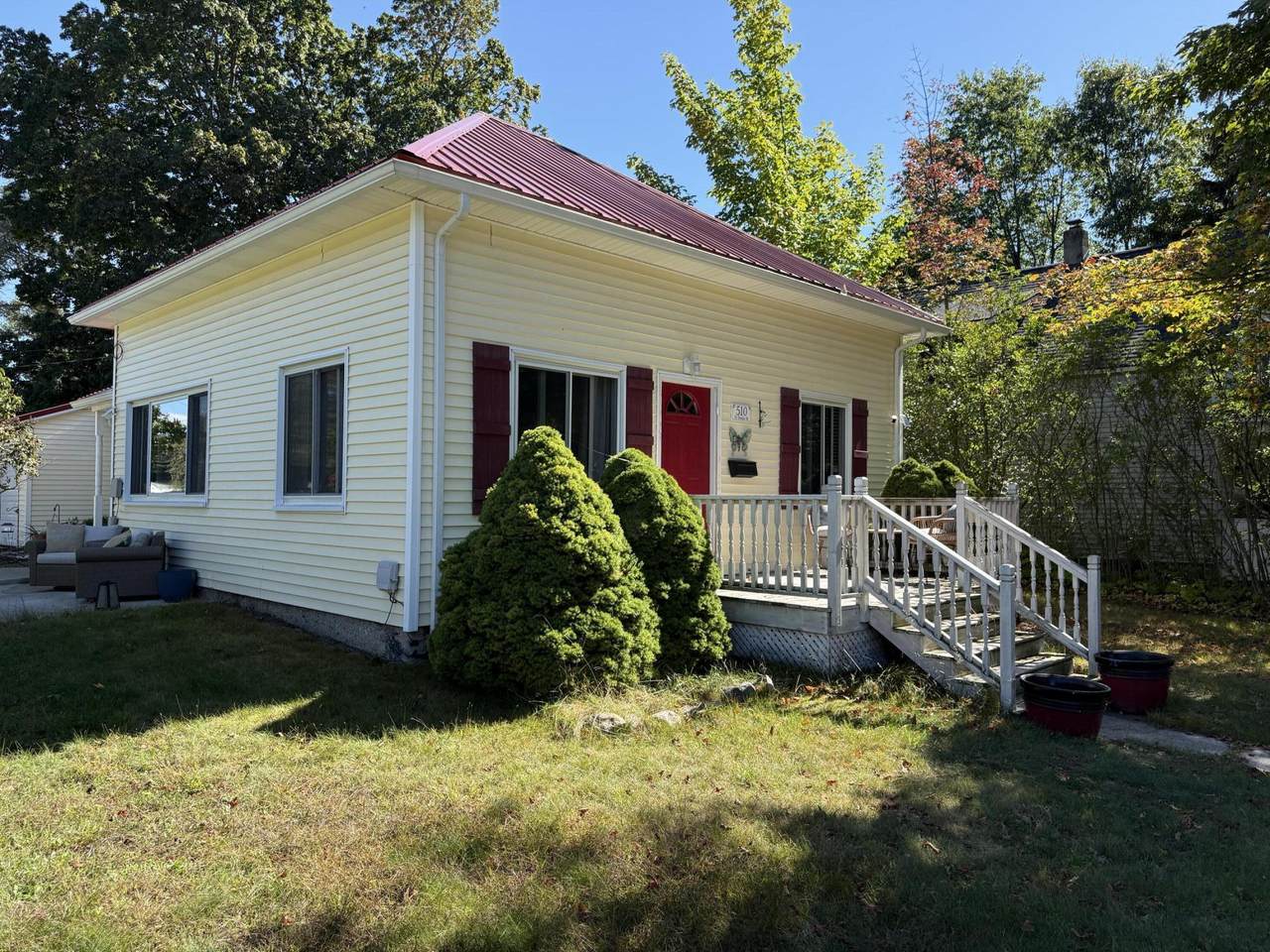 510 Delia Street - Photo 1