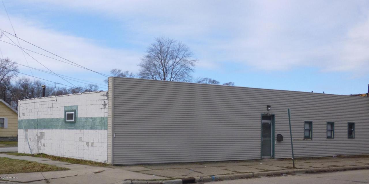 1111 Evanston Avenue - Photo 1