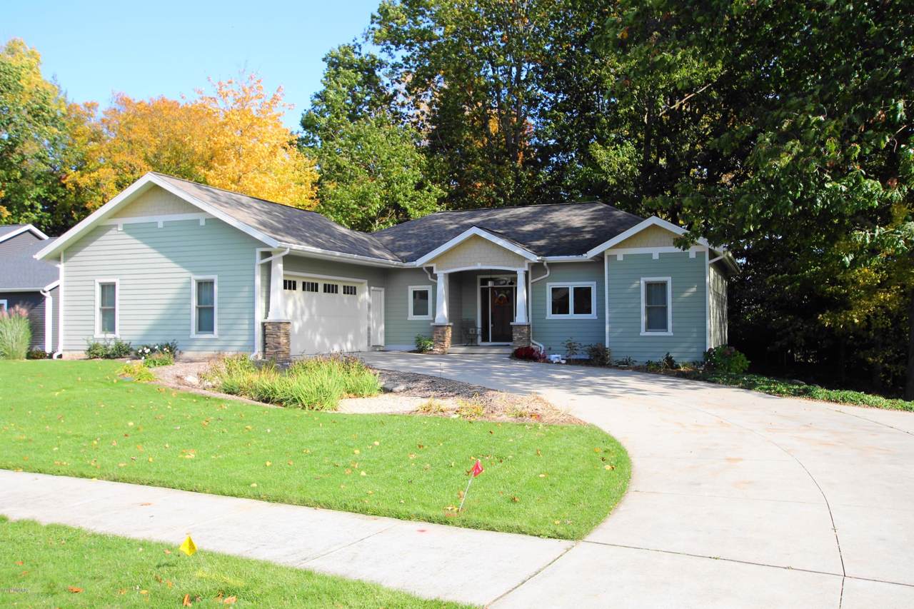 4057 Ronalds Road - Photo 1