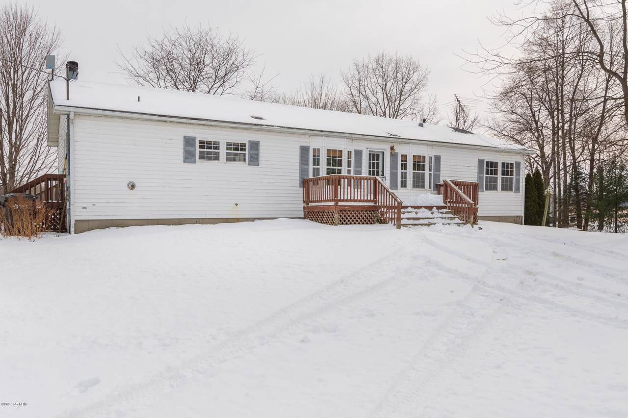 1109 5th Street - Photo 1