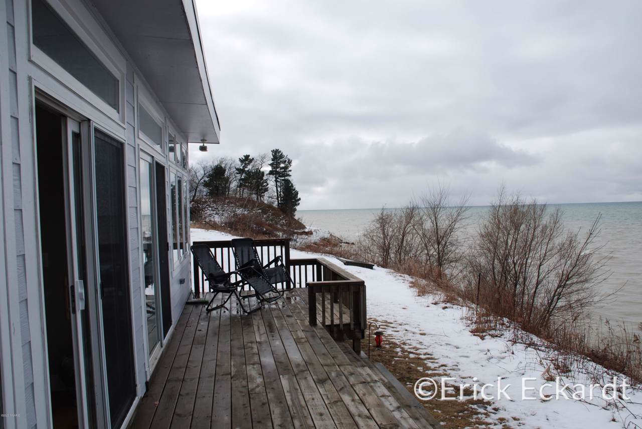 3083 Lakeshore Drive - Photo 1
