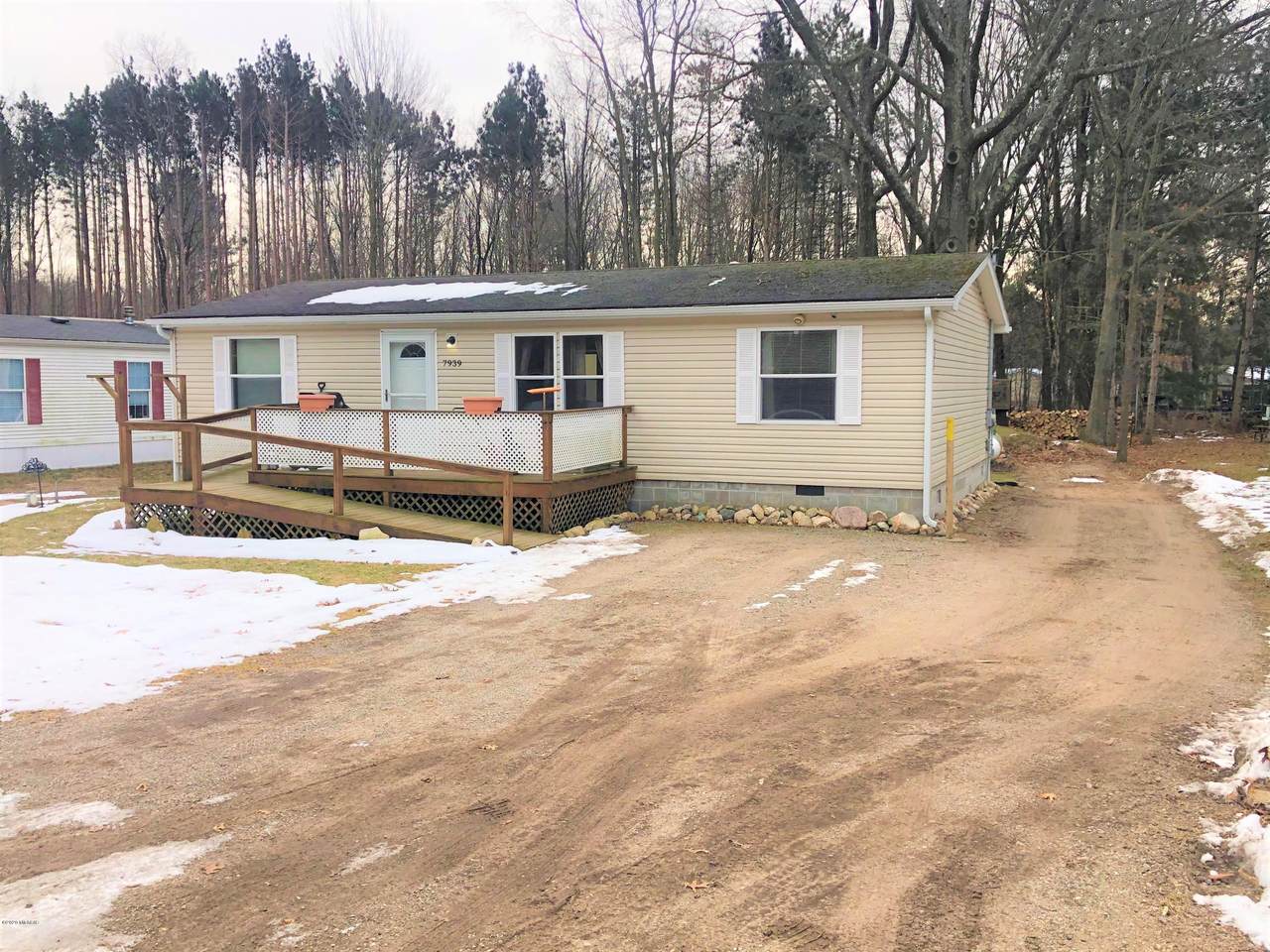 7939 Fox Road - Photo 1