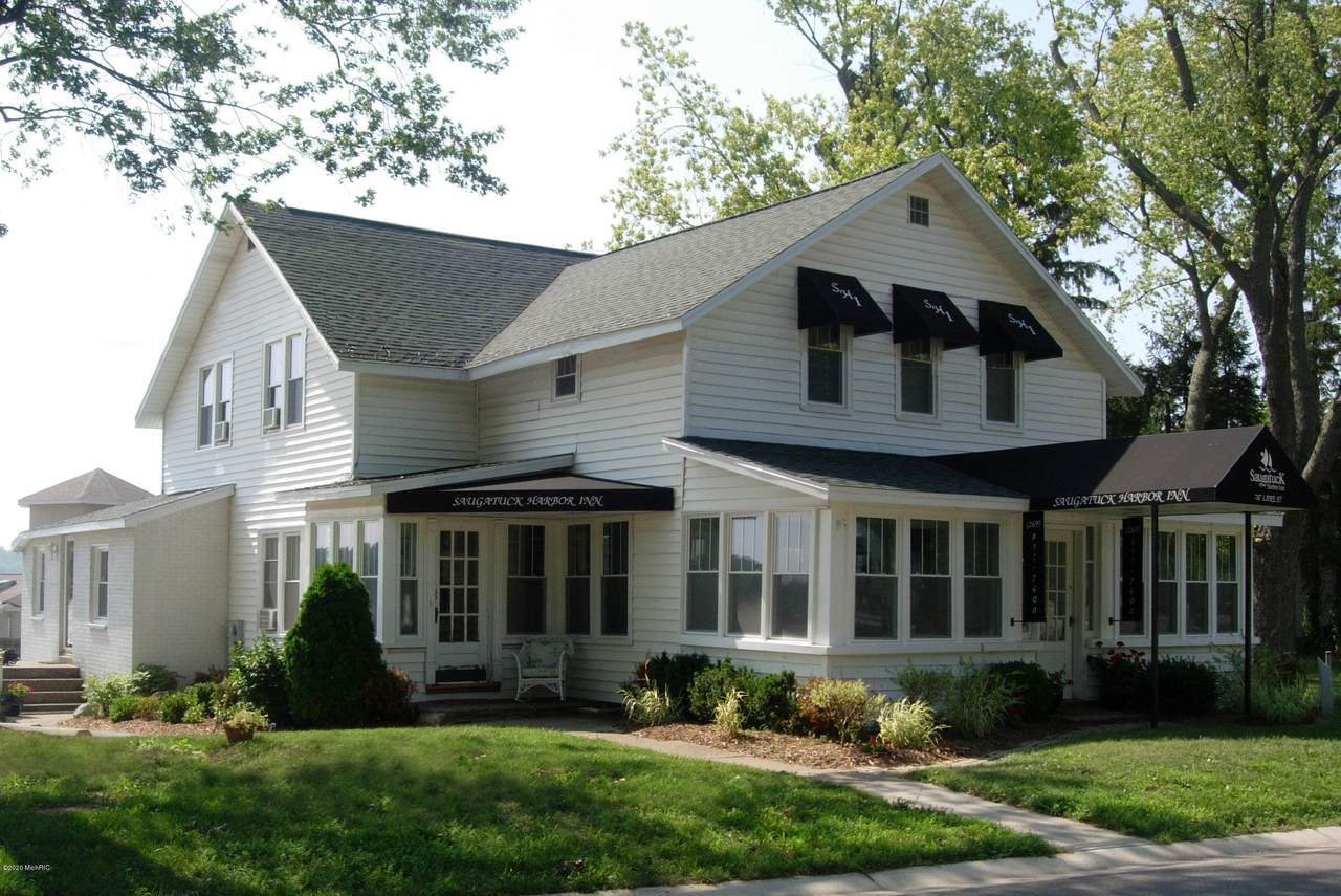 787 Lake Street - Photo 1