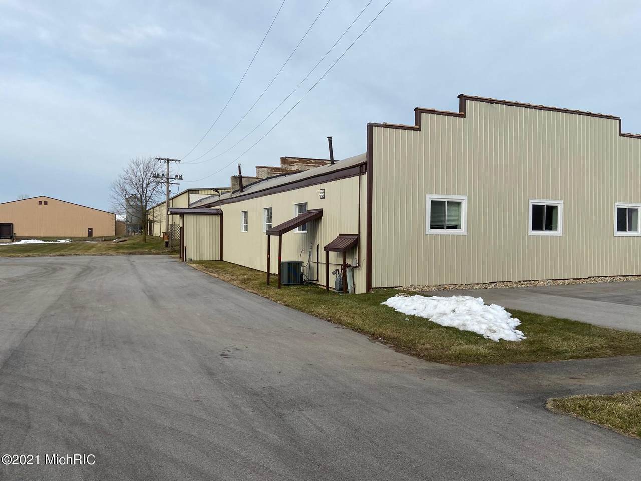 117 Grant Street - Photo 1