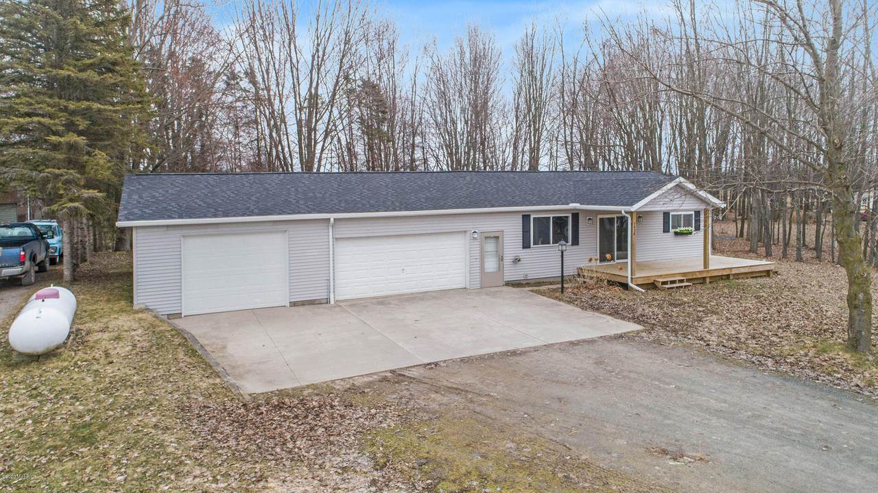 5434 Eden Lake Road - Photo 1