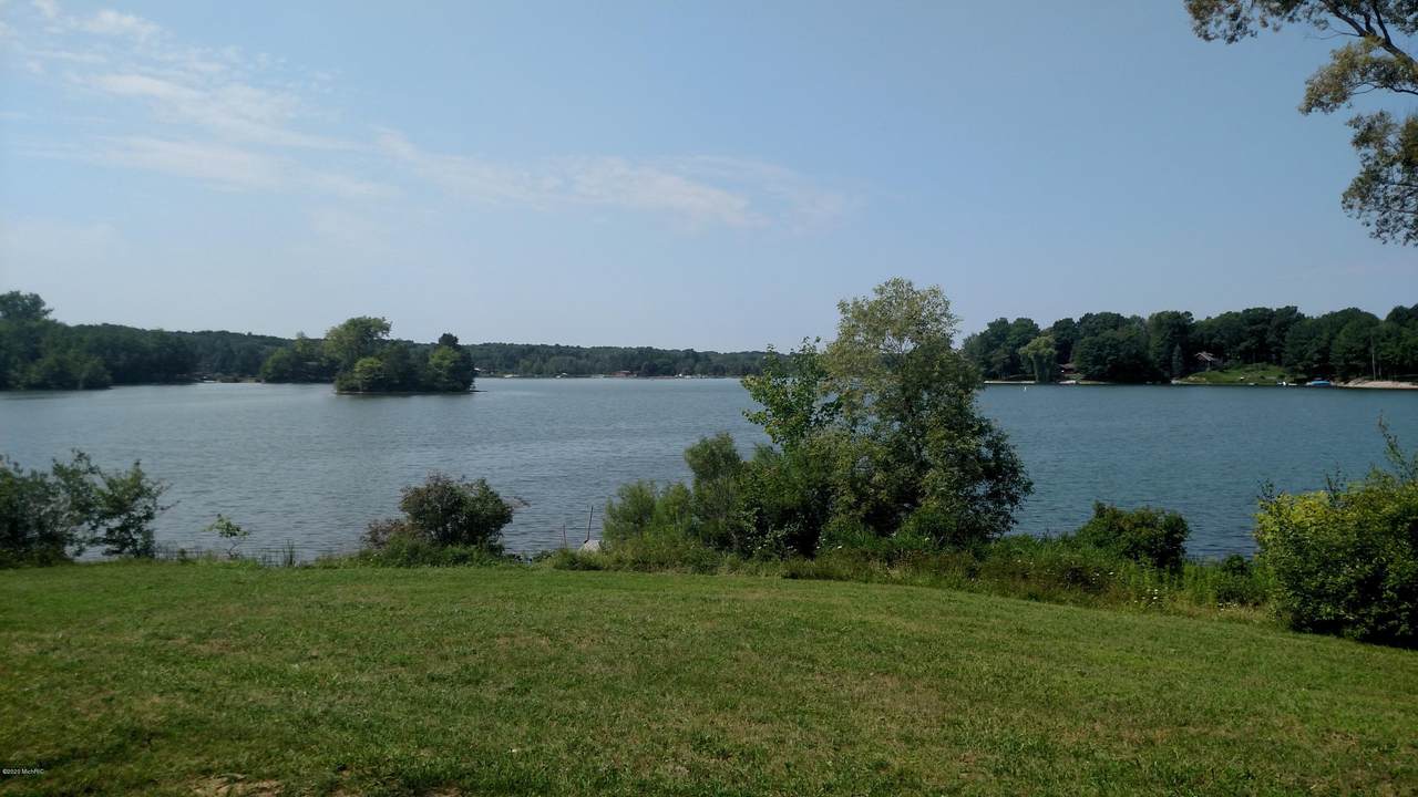 00 Iriquois Trail - Photo 1