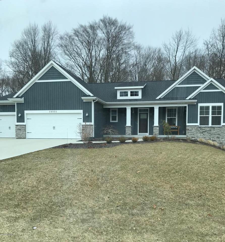 518 Point Betsy Drive - Photo 1