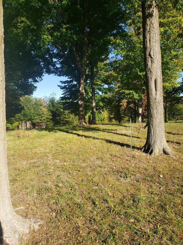 4859 Knoll Court - Photo 1