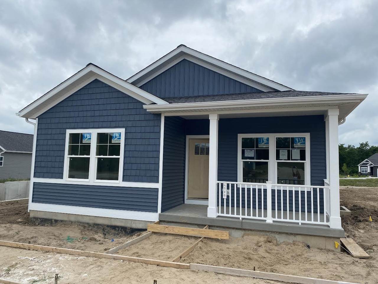 4294 Augusta Hills Avenue - Photo 1